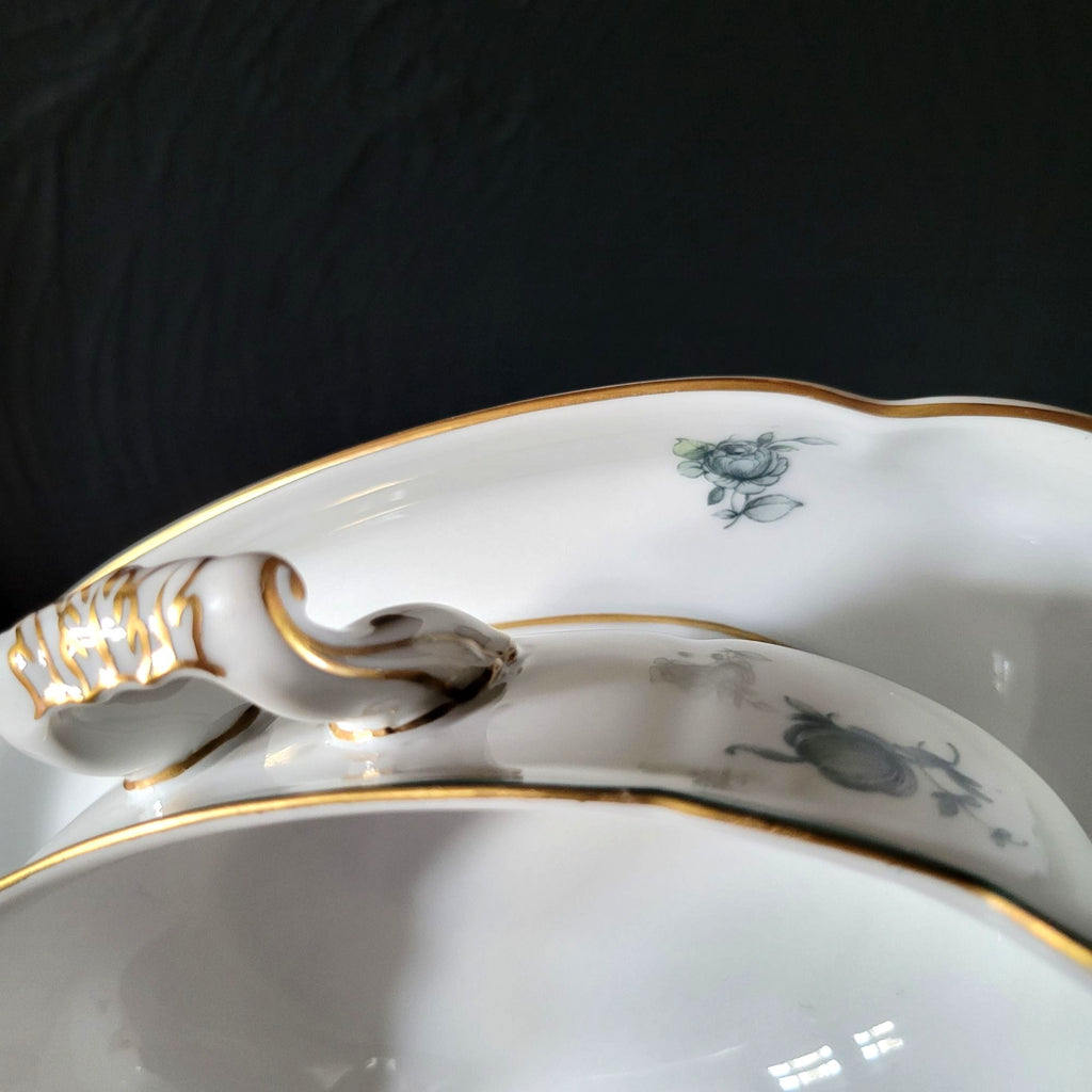 Vintage Royal Bayreuth Teal Tulip Gravy Boat With Attached Underplate