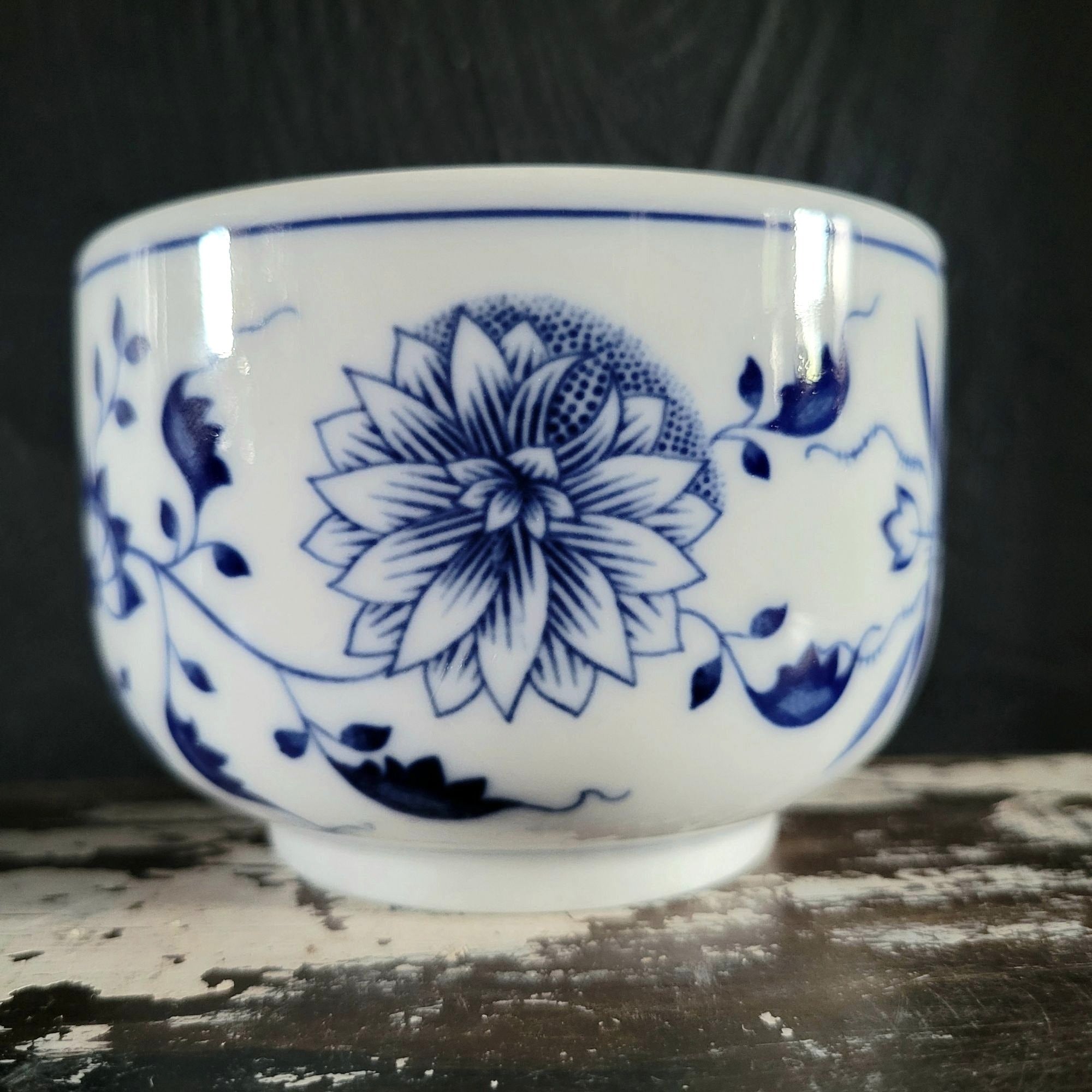 Vintage Hutschenreuther Blue Onion Porcelain Bowl Blue and White