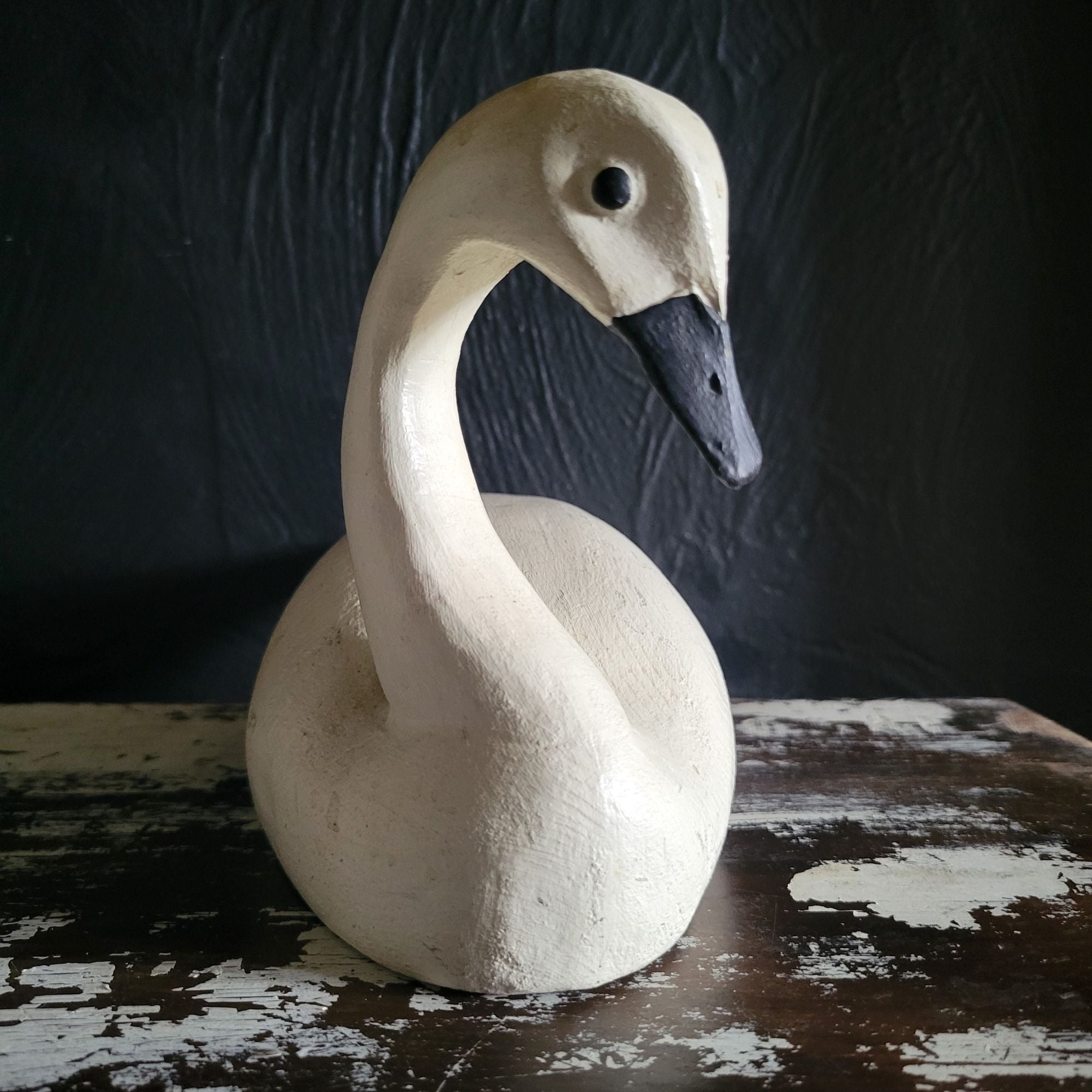 Vtg 1984 Carved Wood Swan Rustic Farmhouse Cottagecore Hand-Painted Distressed
