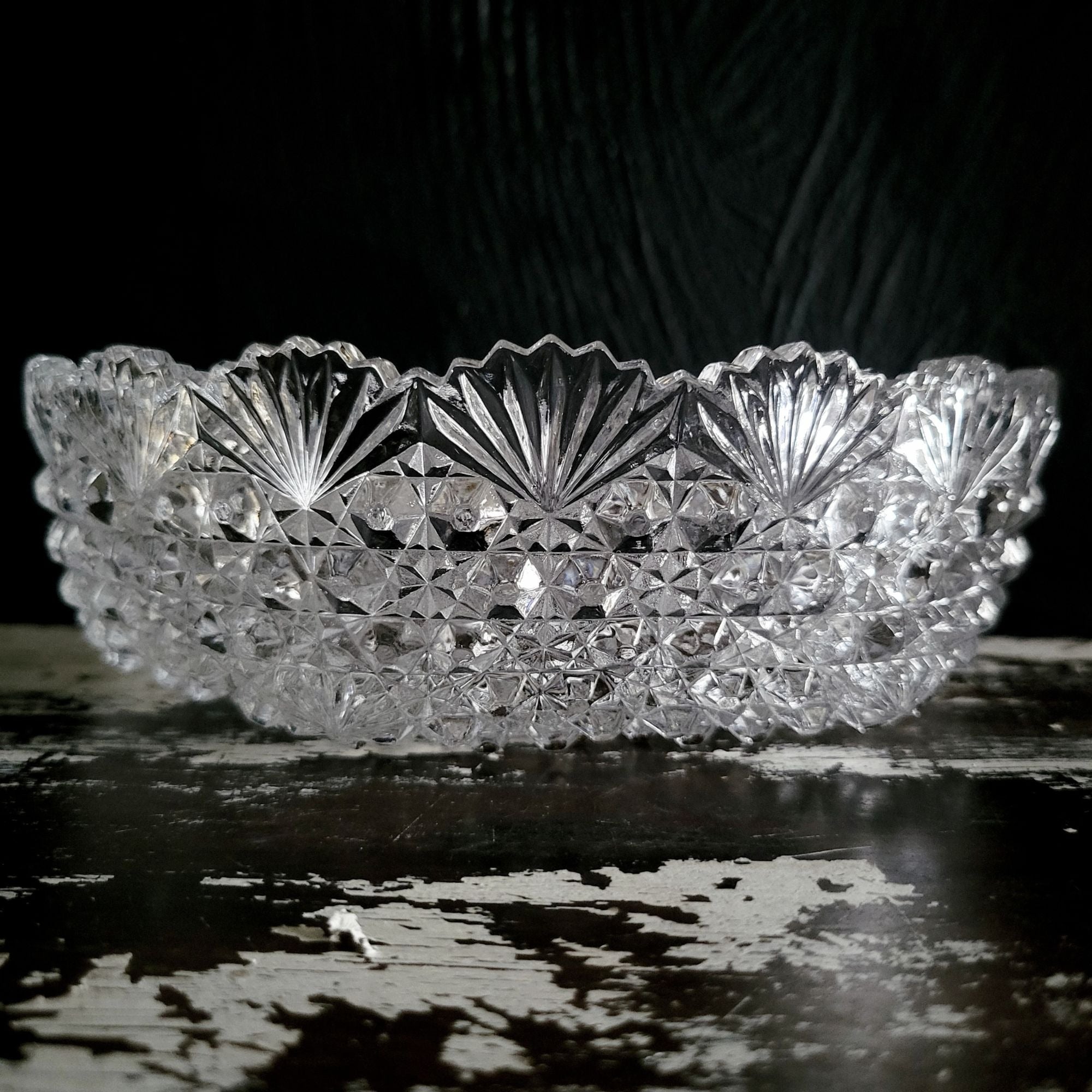 Vintage Hoya Japan Clear Crystal Round Serving Bowl Fan and Button Design