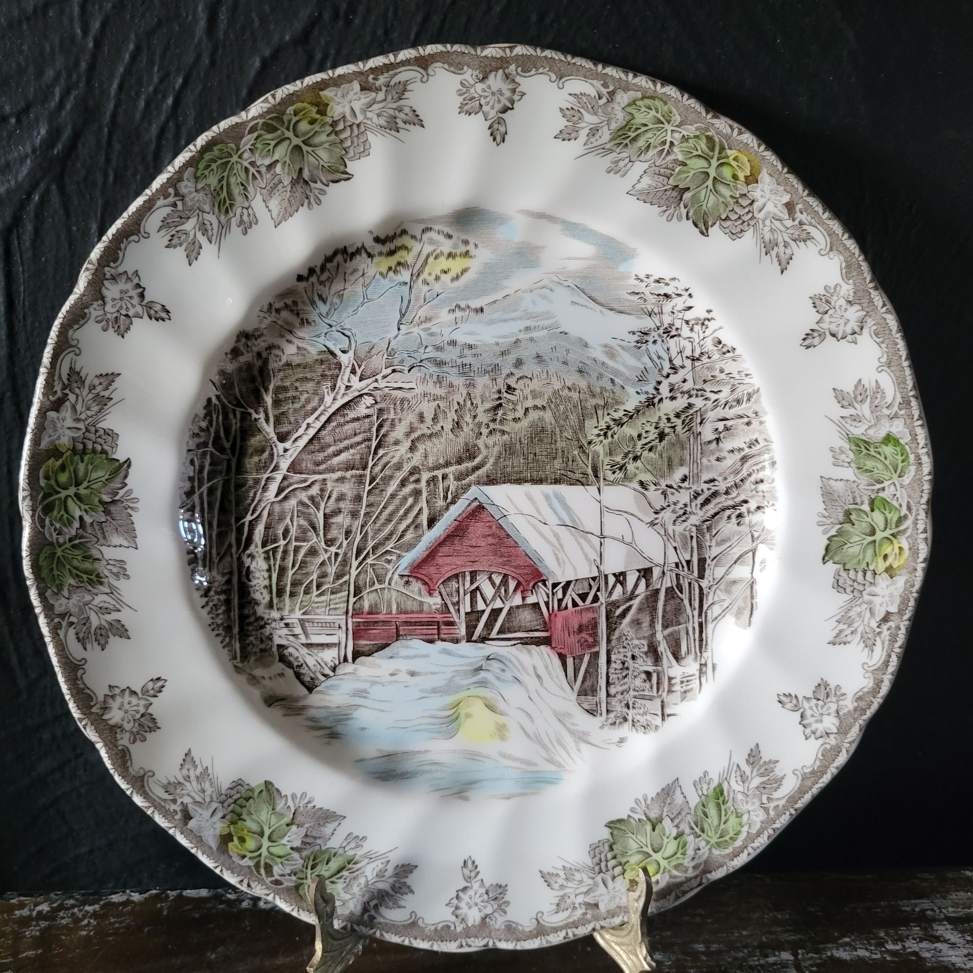 Vintage Johnson Brothers The Friendly Village Dinner Plate "The Covered Bridge"