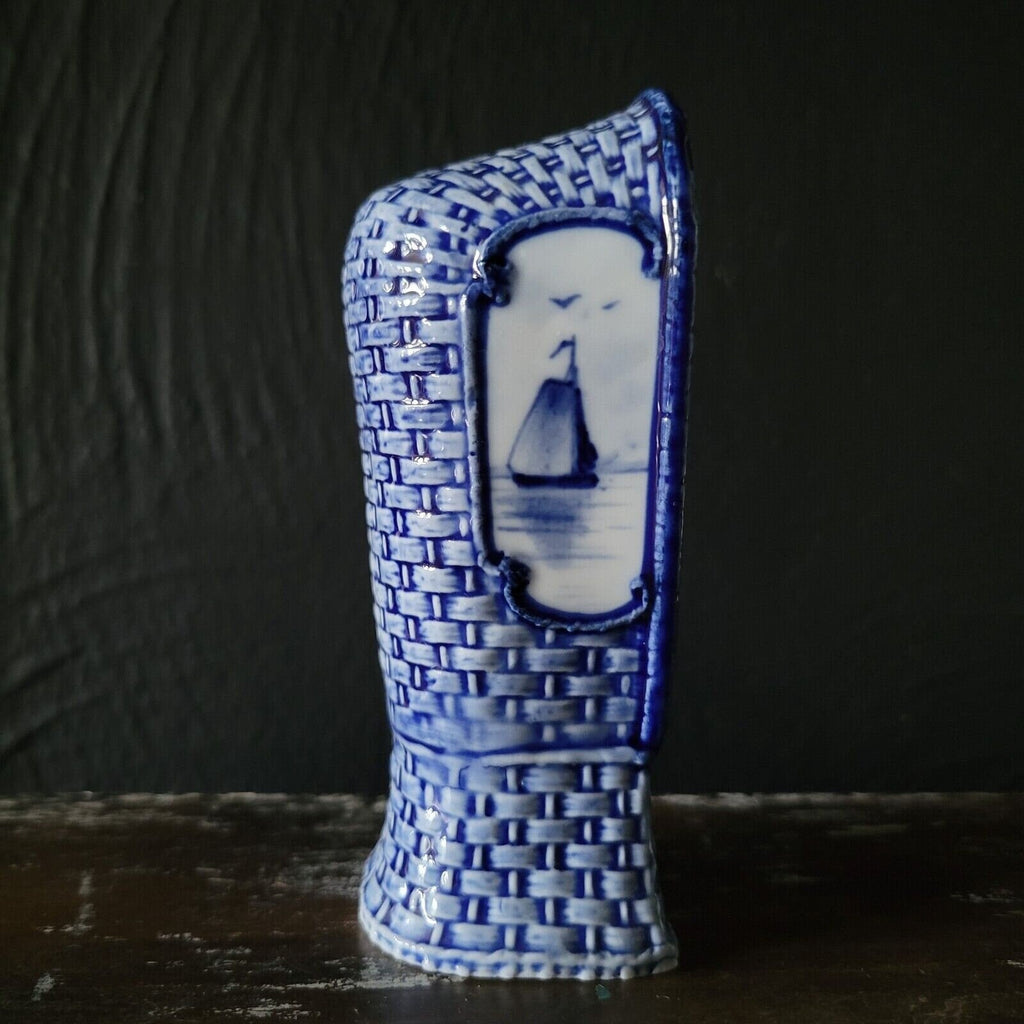 Vintage Delft Rauenstein Thüringen Wicker Beach Chair Figurine *Read