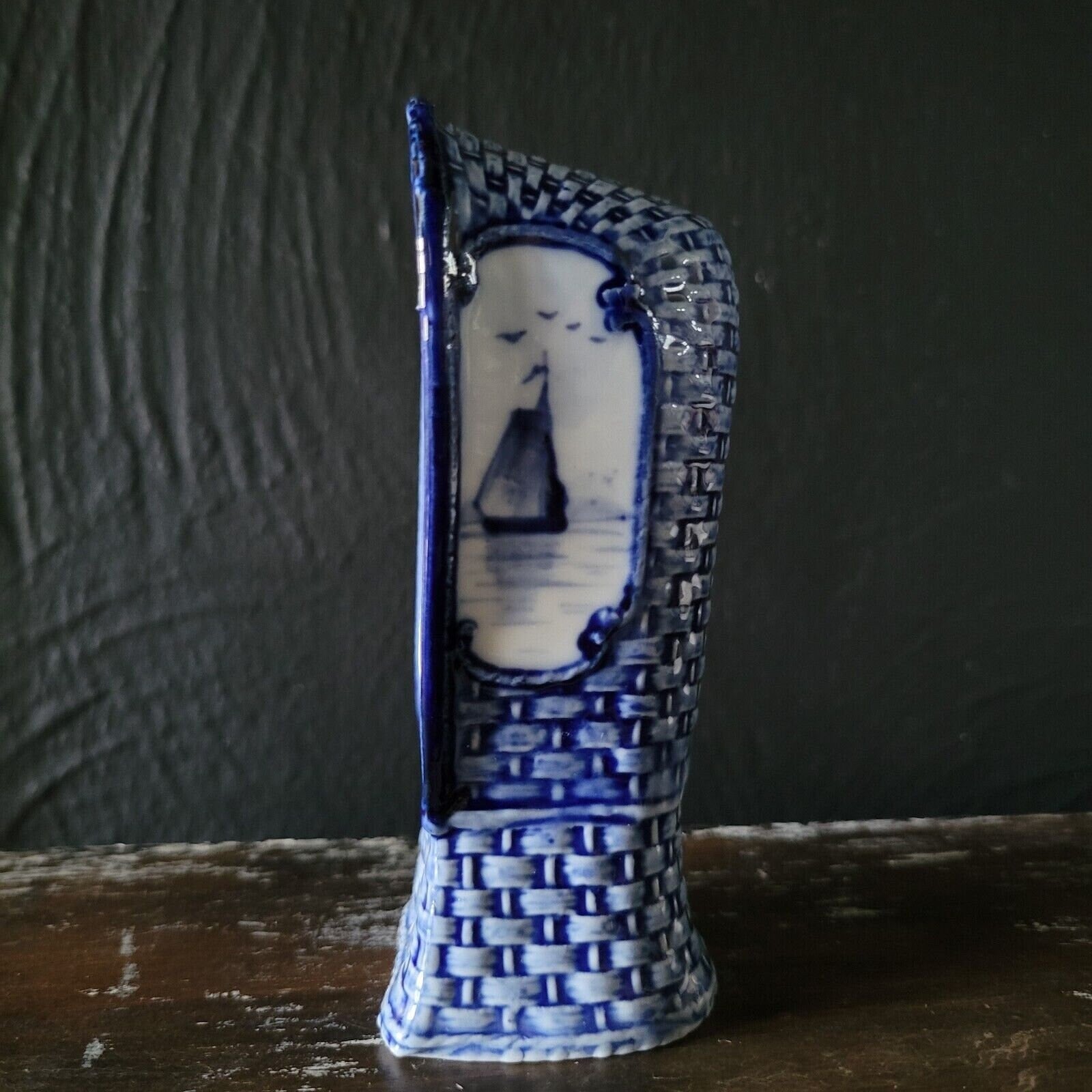 Vintage Delft Rauenstein Thüringen Wicker Beach Chair Figurine *Read