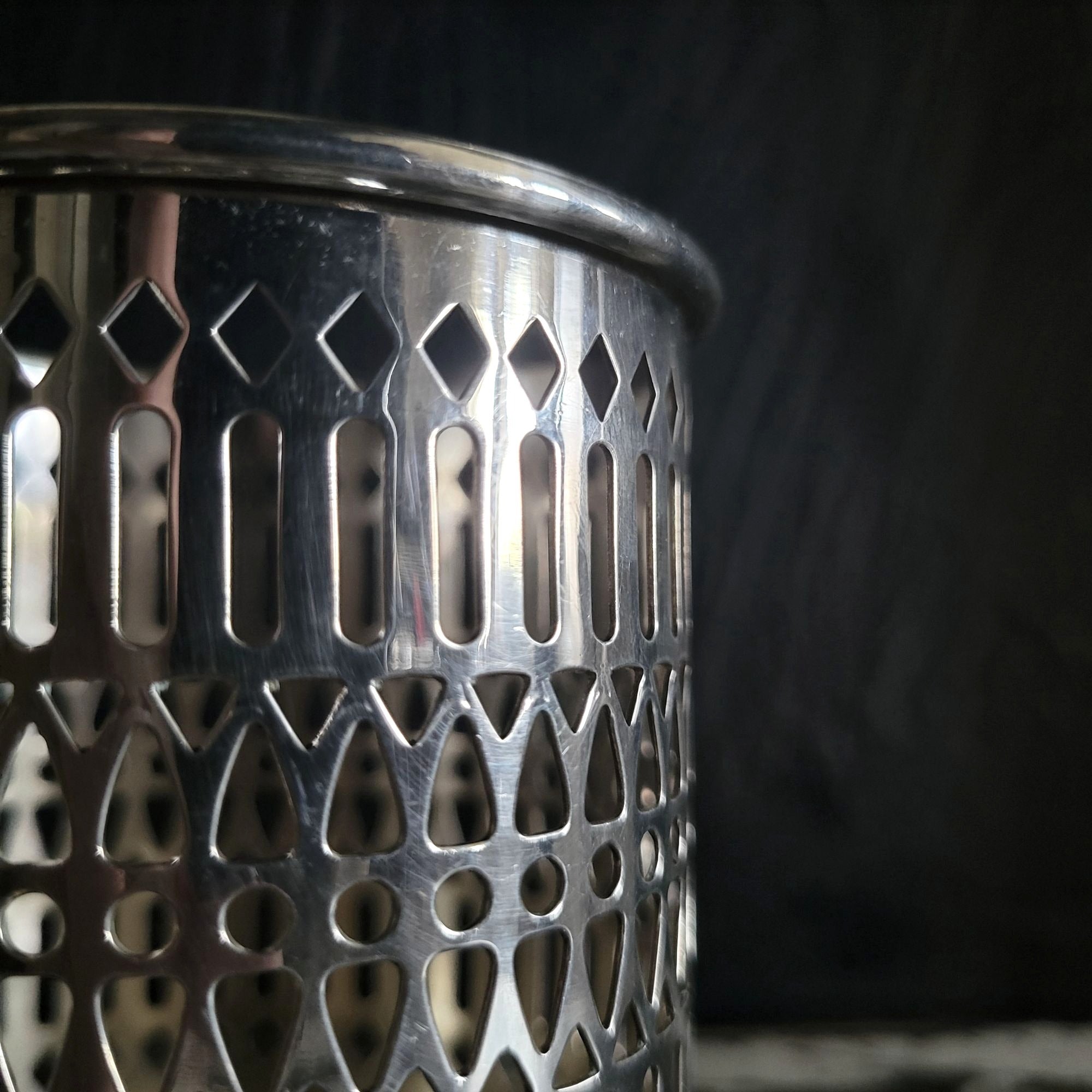 Vintage Sheffield Silver Co Openwork Silverplate Cup Holder #50 EPC