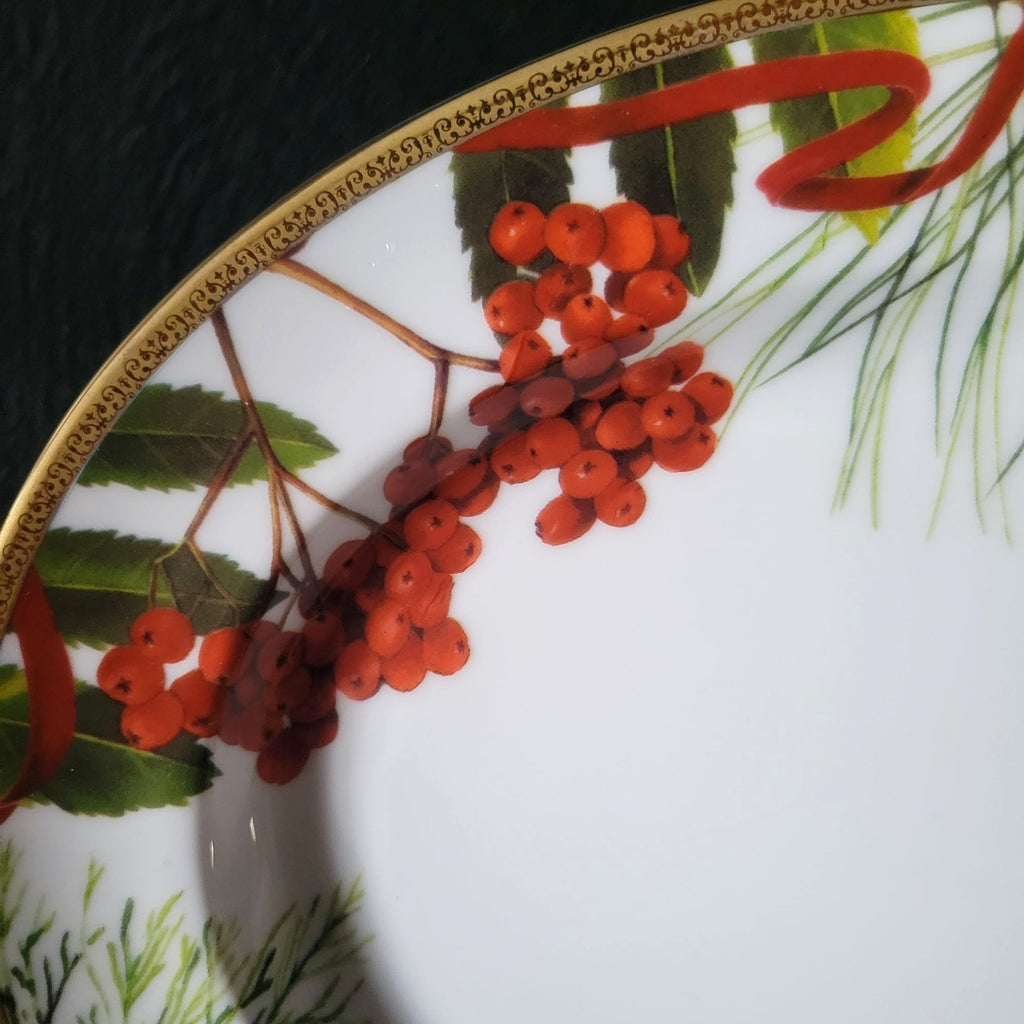 Charter Club Fashion Buffet 14" Oval Serving Platter Holly and Pine Christmas
