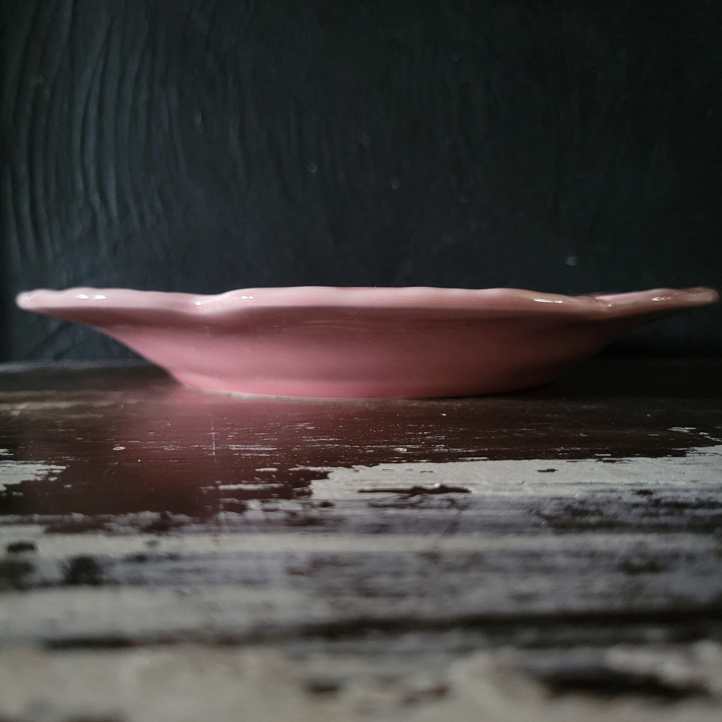 Bordallo Pinheiro Pink Cabbage Leaf Plate 9.125" Plate Wall Portugal *Chip