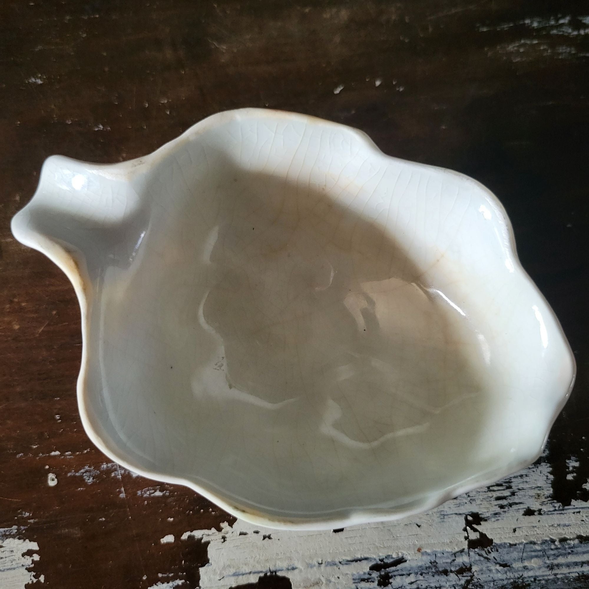 Vtg Ceramic Artichoke Figurine Decorative Home Accent White Crazing and Staining