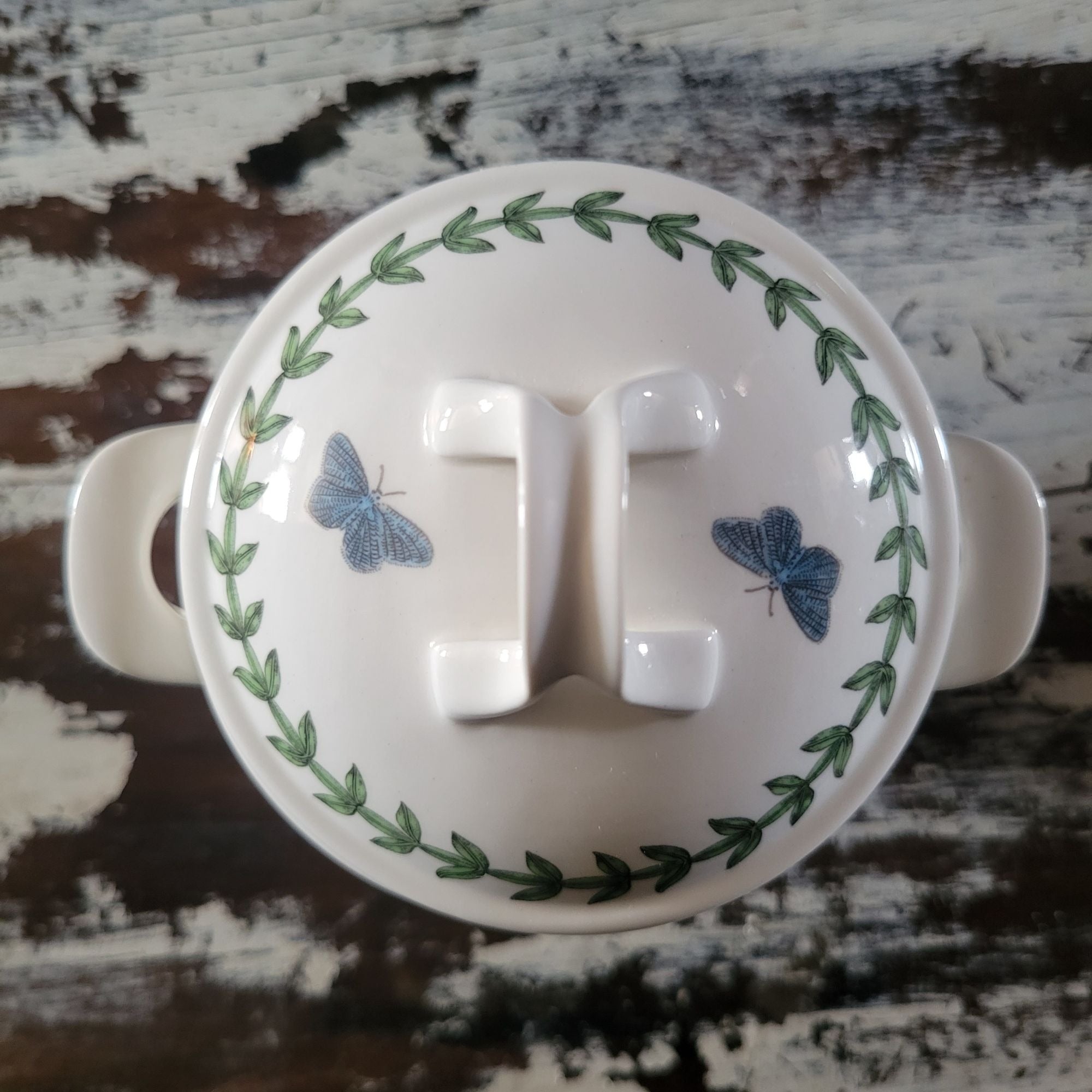 Portmeirion Botanic Garden Mini Soup Tureen With African Lily Design