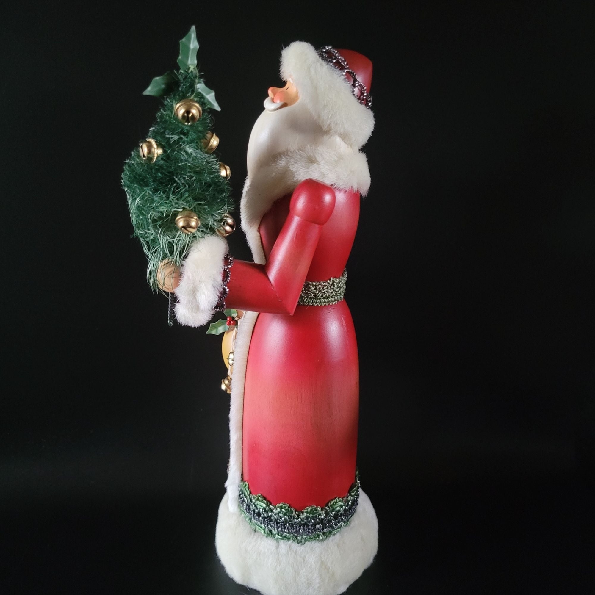 Department 56 Wood Santa Holding Tree & Gifts Red Robe Fur Trim 11.5”