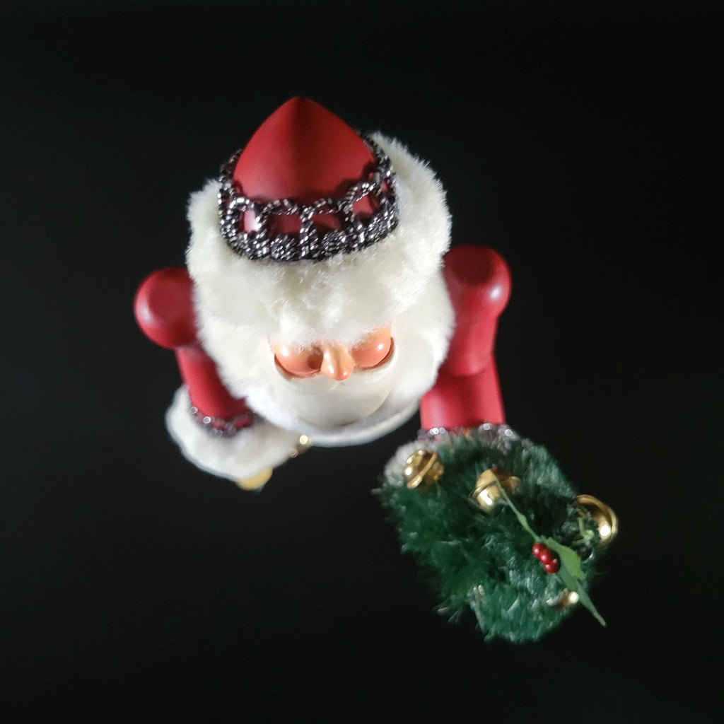 Department 56 Wood Santa Holding Tree & Gifts Red Robe Fur Trim 11.5”