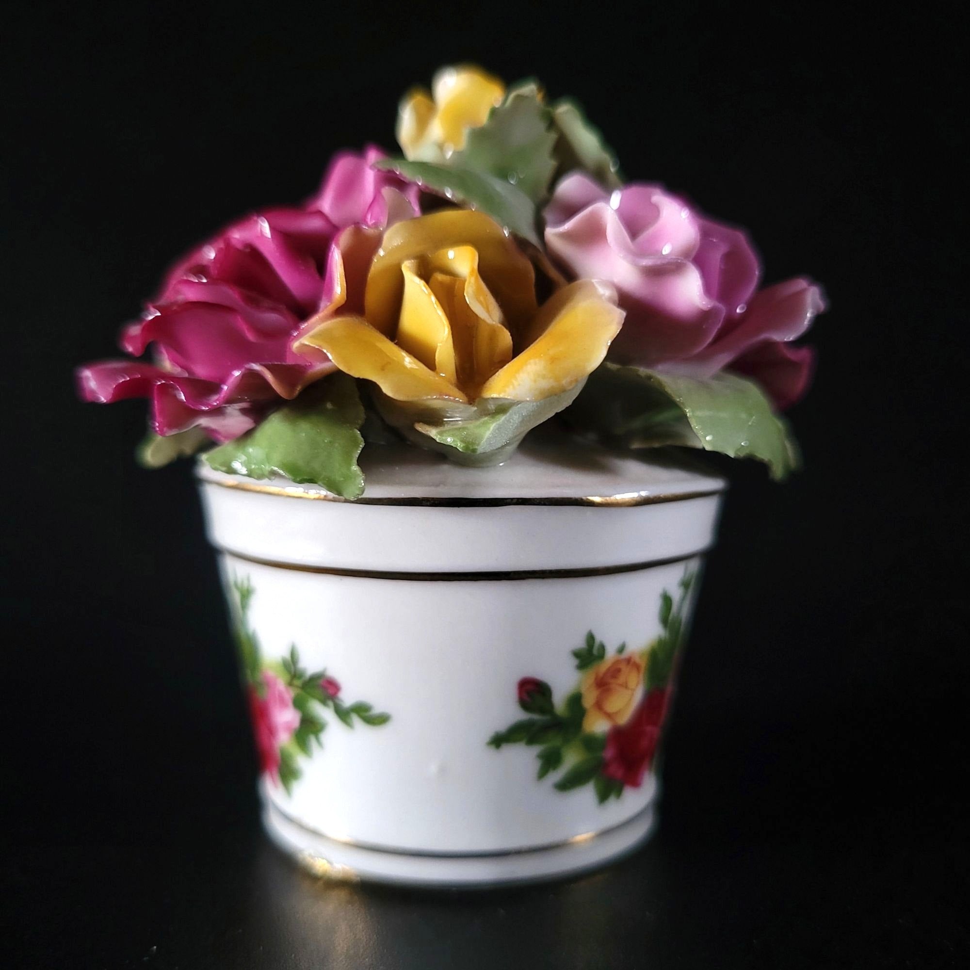 Small Vintage Royal Albert Old Country Roses Flowers In Pot Figurine 3"