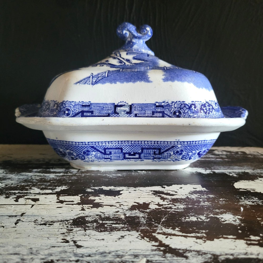 Antique Ridgway England Blue Willow Square Covered Vegetable Dish w/ Lid  *Read