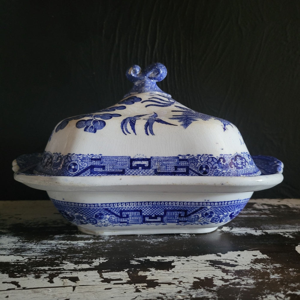 Antique Ridgway England Blue Willow Square Covered Vegetable Dish w/ Lid  *Read
