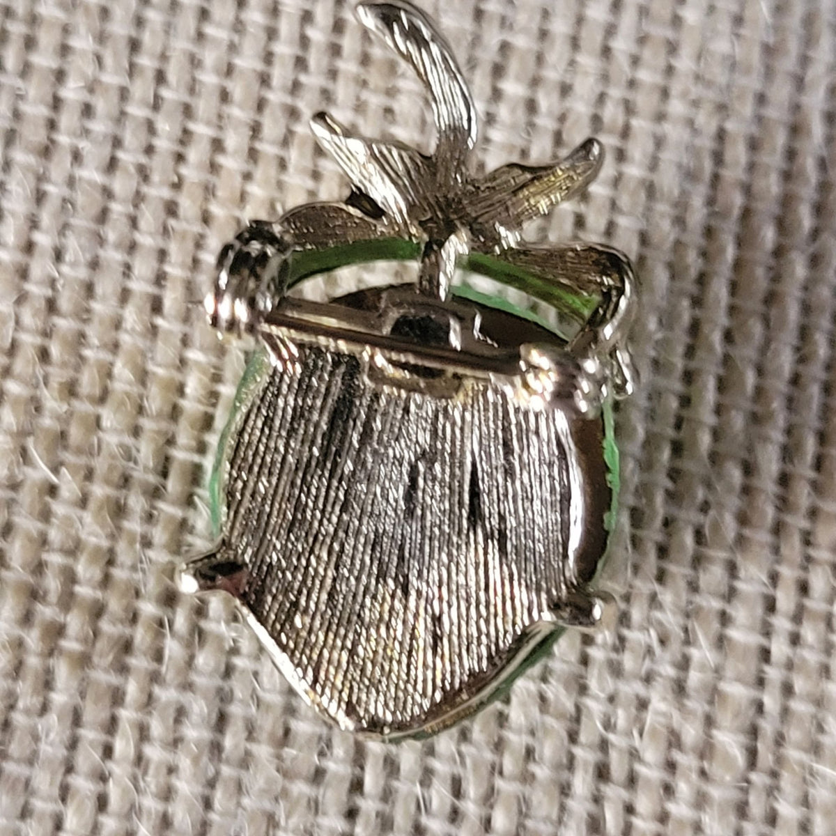 Vintage Green Strawberry Molded Glass and Gold-Tone Brooch Pin *Read