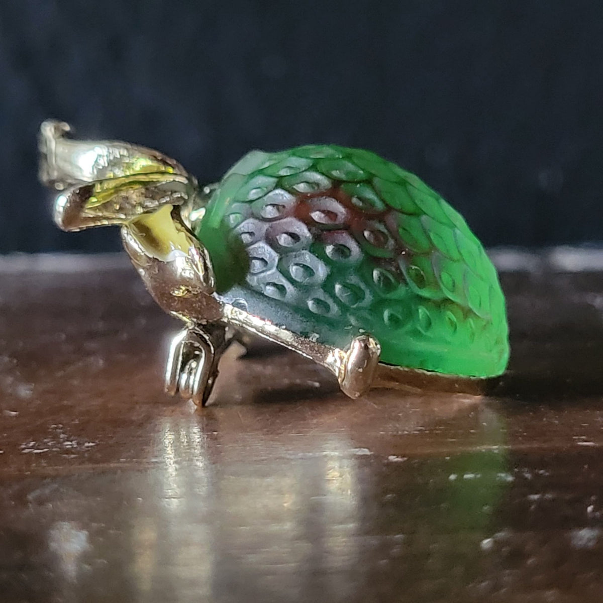 Vintage Green Strawberry Molded Glass and Gold-Tone Brooch Pin *Read