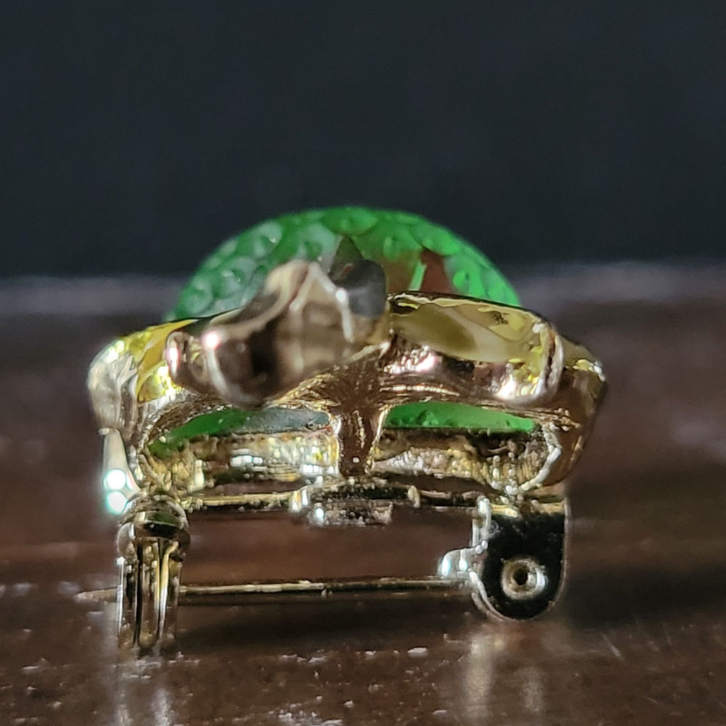 Vintage Green Strawberry Molded Glass and Gold-Tone Brooch Pin *Read