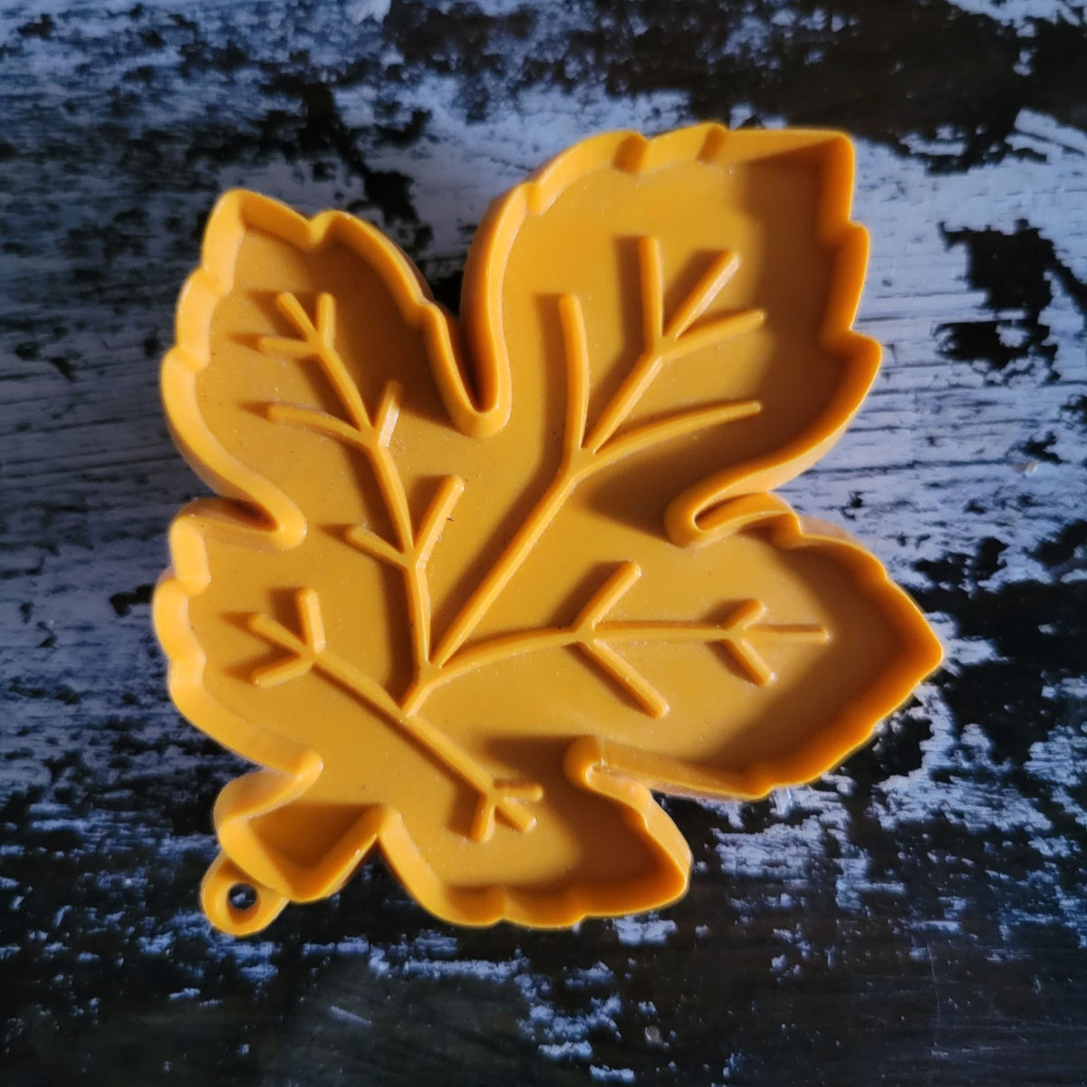 Hallmark 1975 Fall Thanksgiving Cookie Cutters - Turkey Pilgrim Bird Acorn Leaf