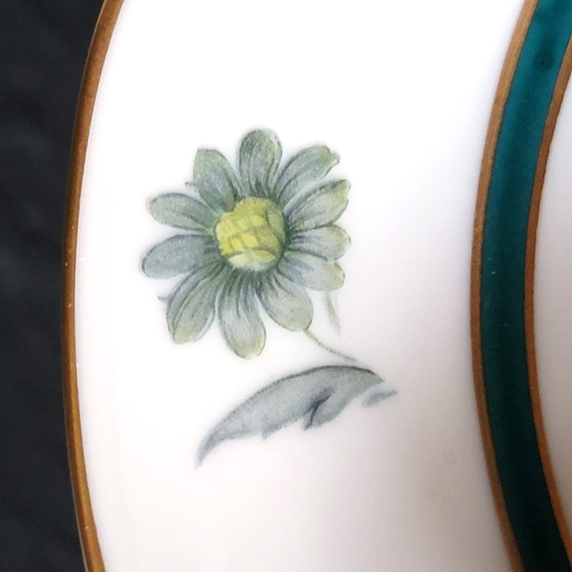Vtg Royal Bayreuth Teal Tulip Fruit /Dessert/ Sauce Bowl Floral Design Gold Trim